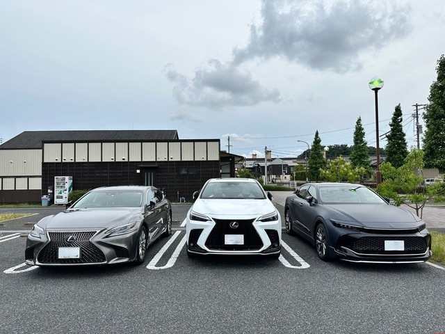 th_4BBF9CB1-A997-44A1-9C93-DF6073BC4EE9_1_201_a.jpg