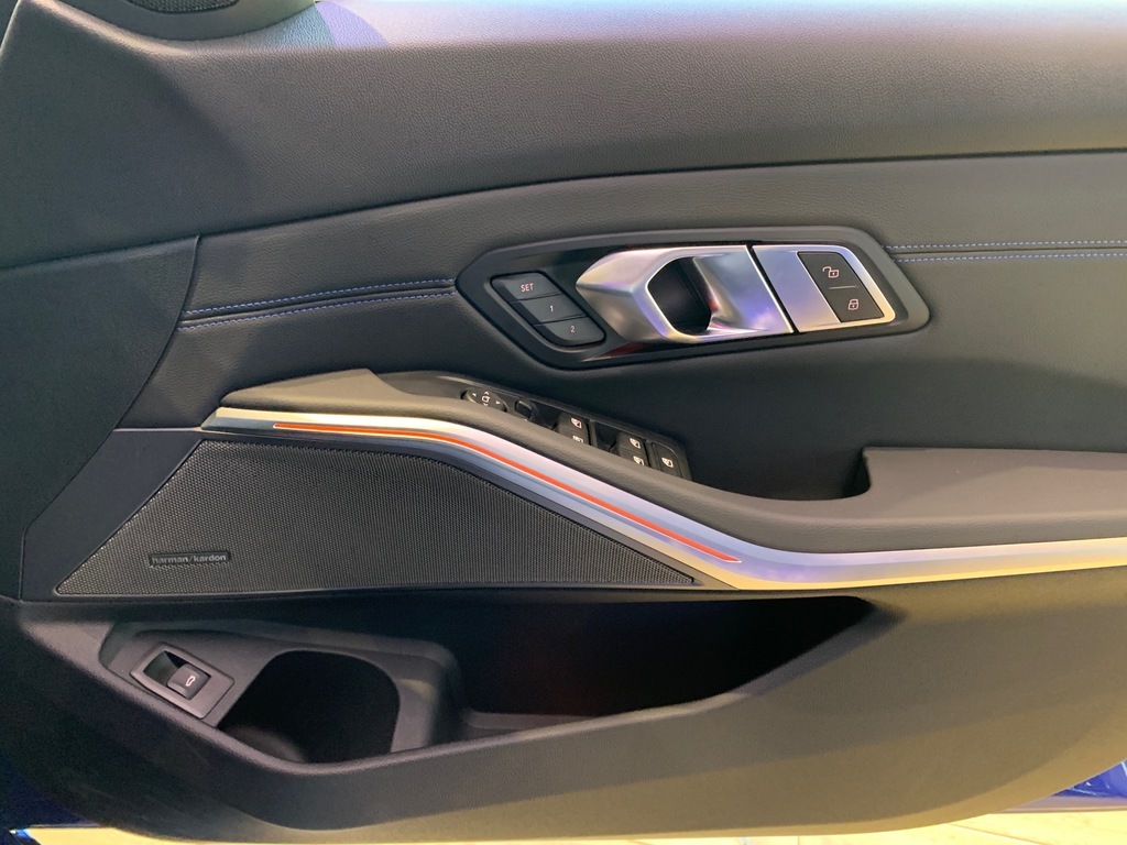 BMW 3シリーズ G20  SALE 93%OFF 高品質  防熱 防音 内装パーツ  G21 G28 エンジンフードインシュレーター  アルミシート 2019年